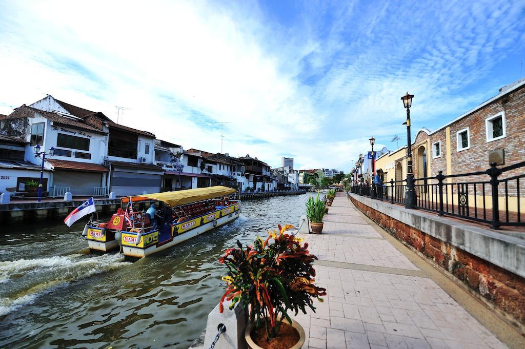 Fenix Inn Malacca Extérieur photo